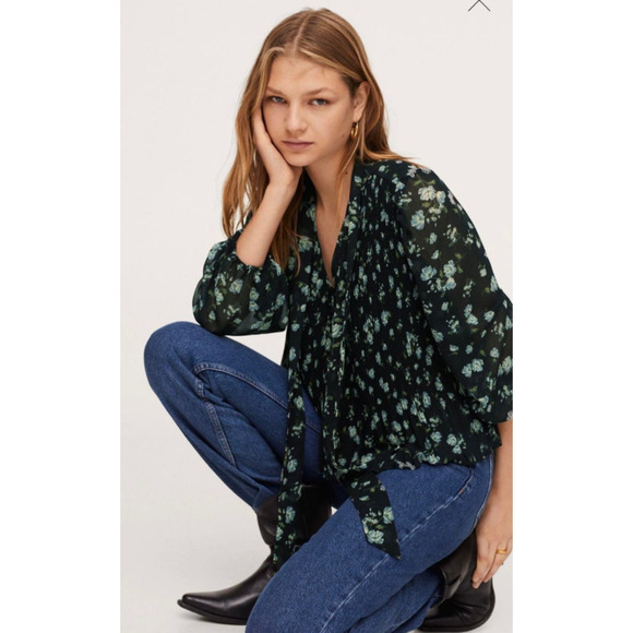 MNG Mango Womens Pleated Floral Blouse Relaxed Necktie Black Cottage Romantic 6 - Picture 16 of 16